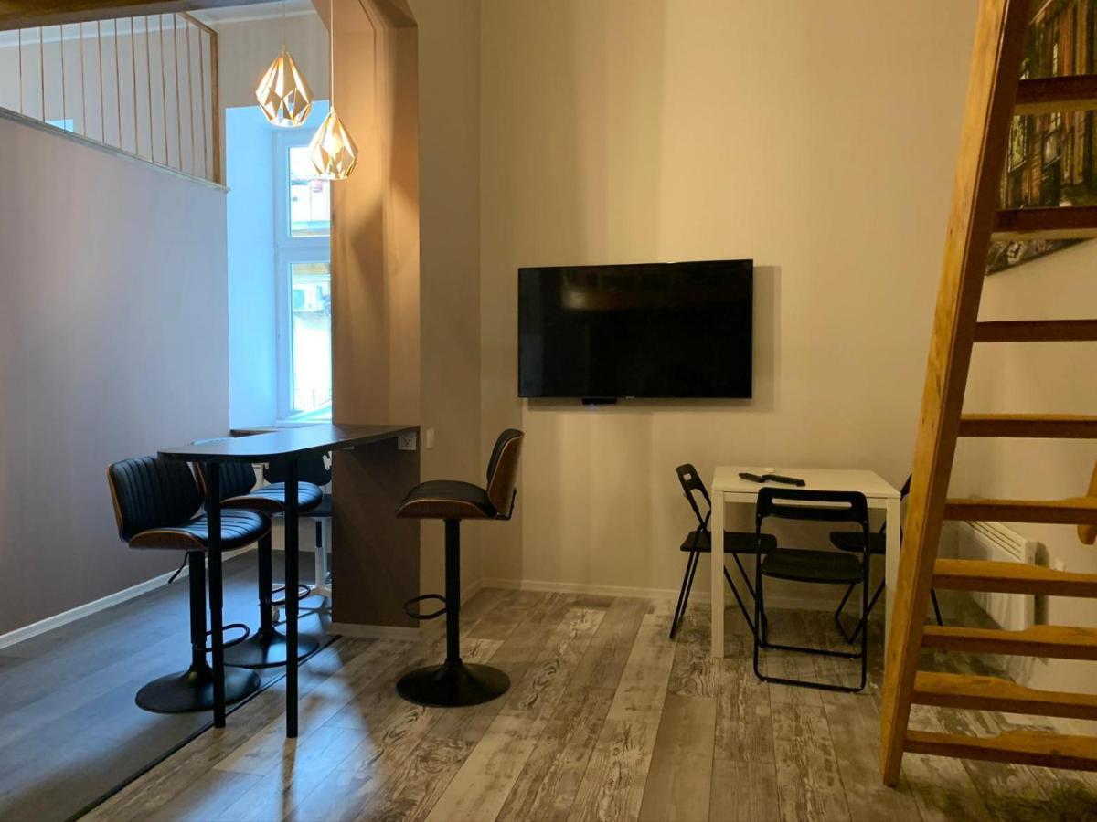 Art-Club Apartment With Air Condition Budapest Ngoại thất bức ảnh